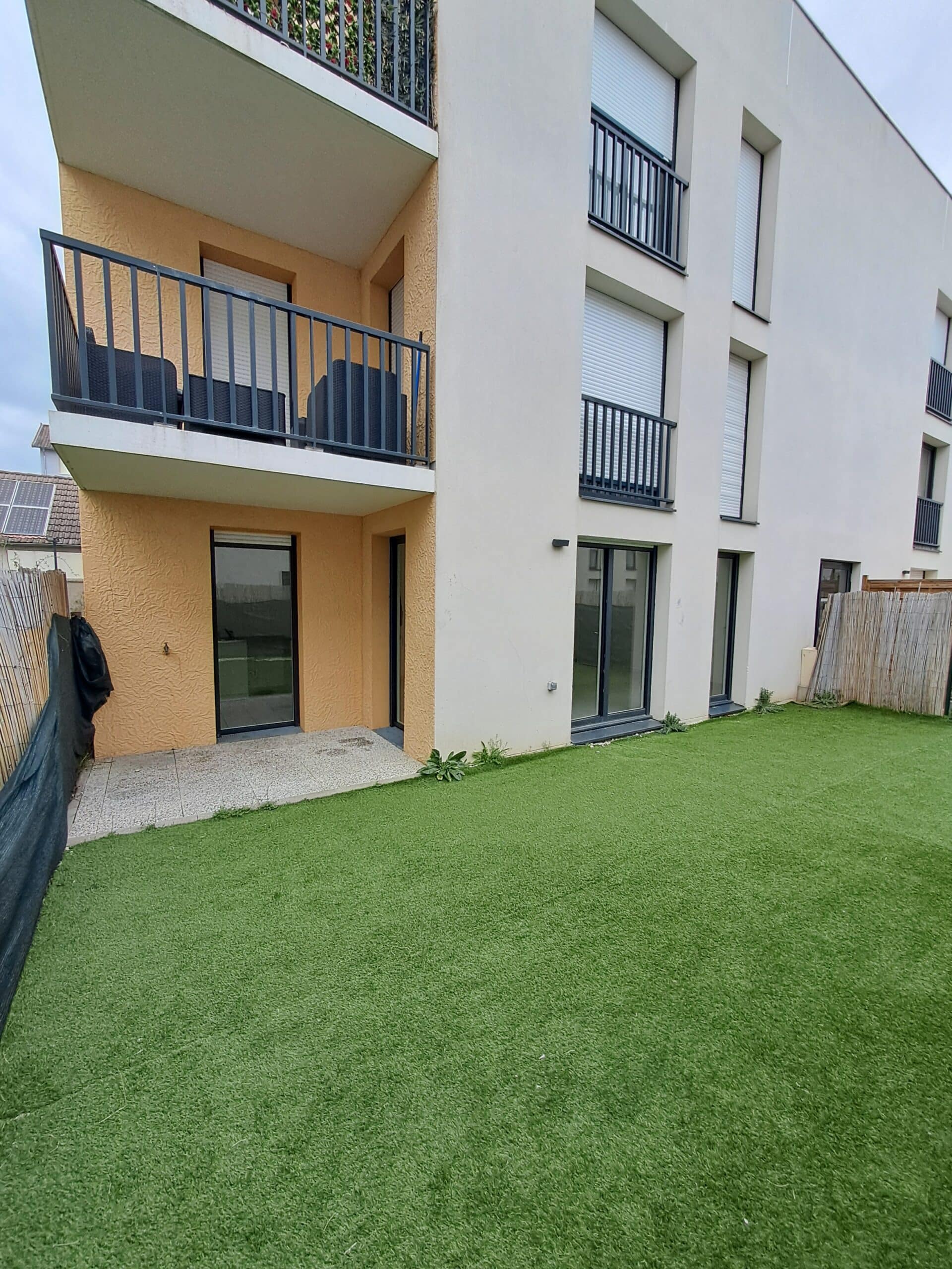 Spacieux T4 en rez-de-chaussée avec jardin privatif